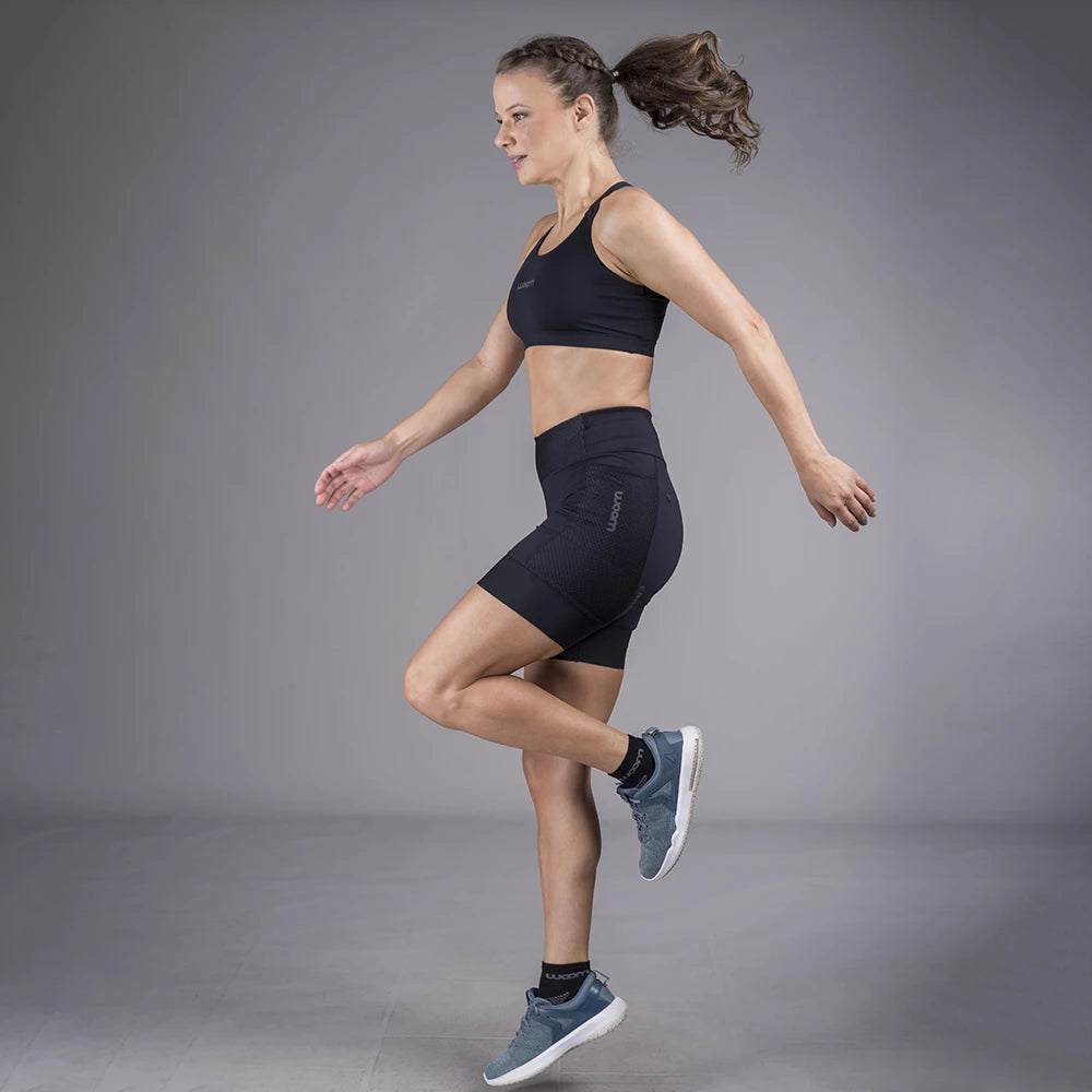 Bermuda Running Woom Carbon Black Feminino