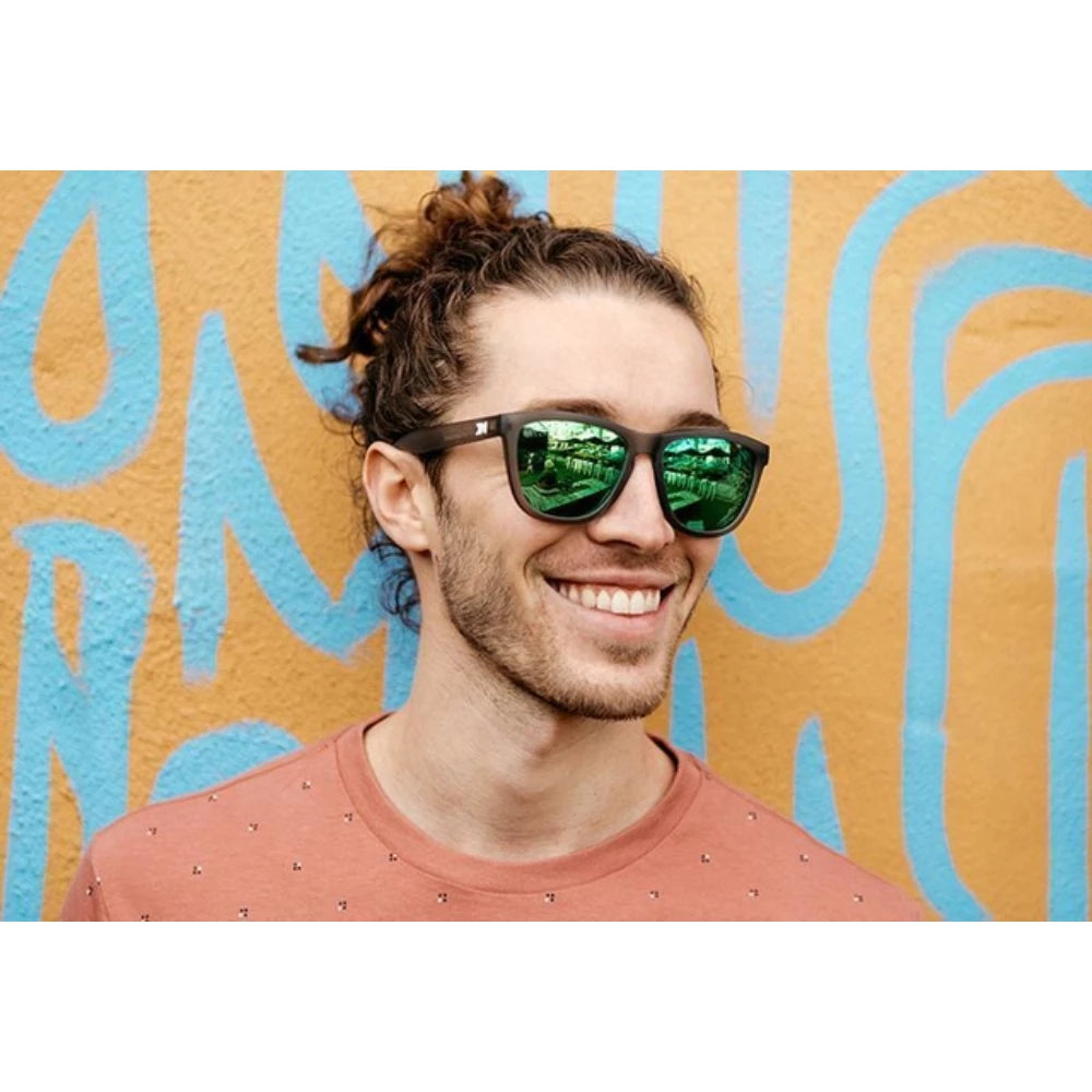 Óculos de Sol Knockaround Premiums - Frosted Grey / Green Moonshine