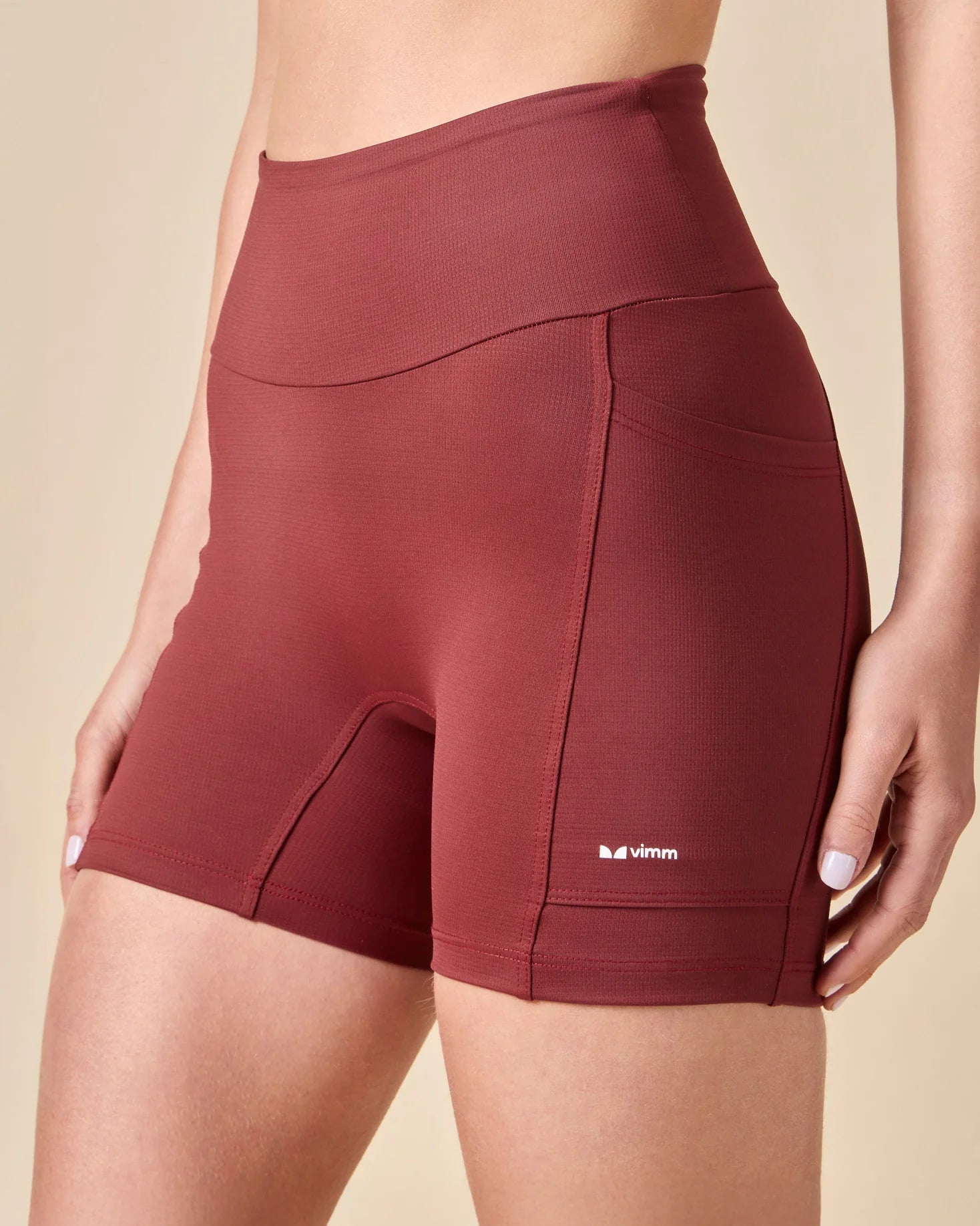 Bermuda de compressão curtinha Vimm bordô