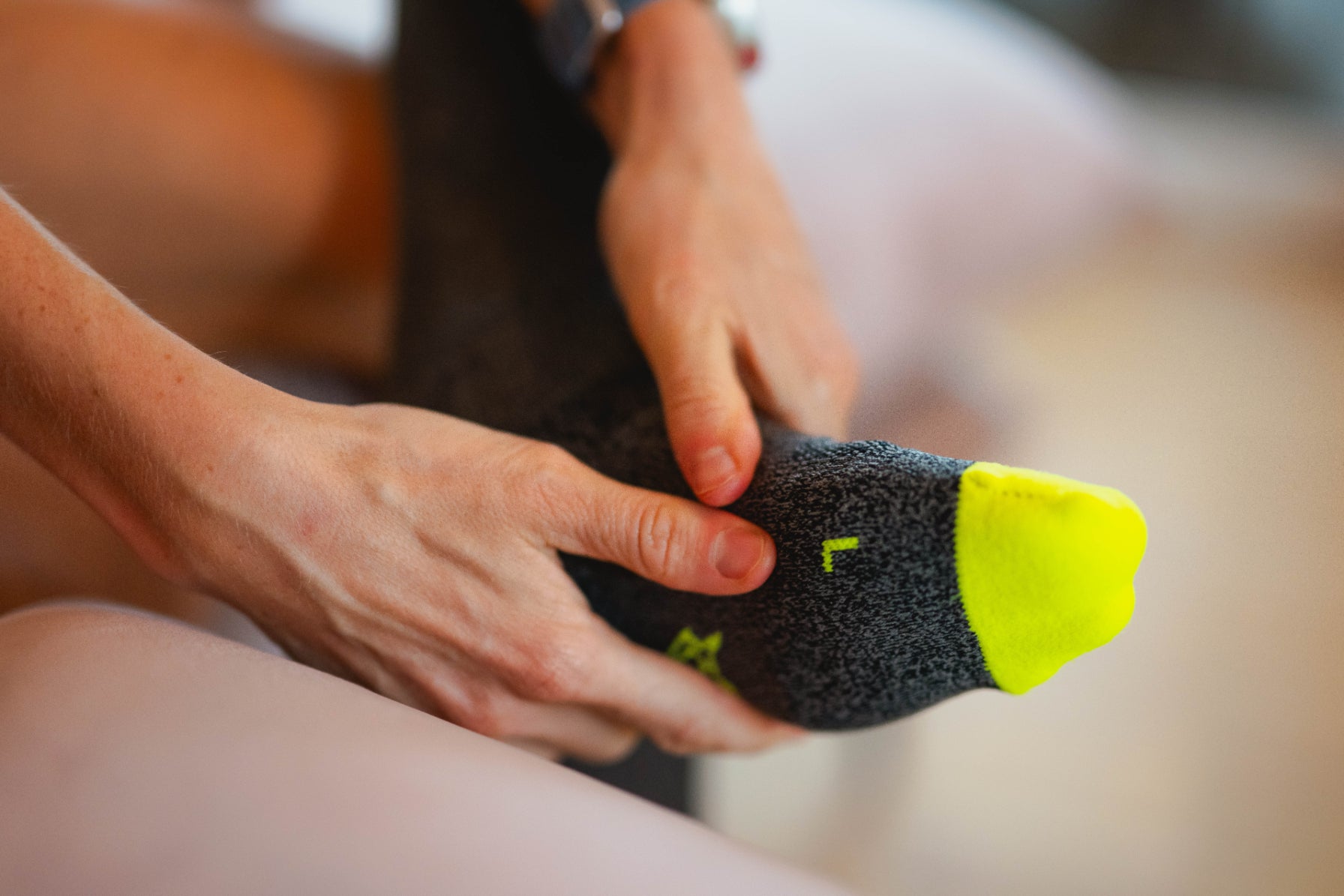 Incylence Renewed Compression V2 Dark Grey Canary